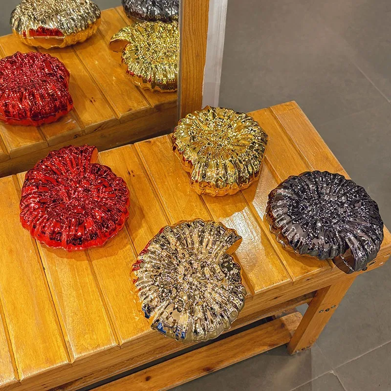 Design Cute Acrylic Sea Shell Ladies Crossbody Bag Single Shoulder Spring New Style Fashionable Women's Bag Simple Elegant