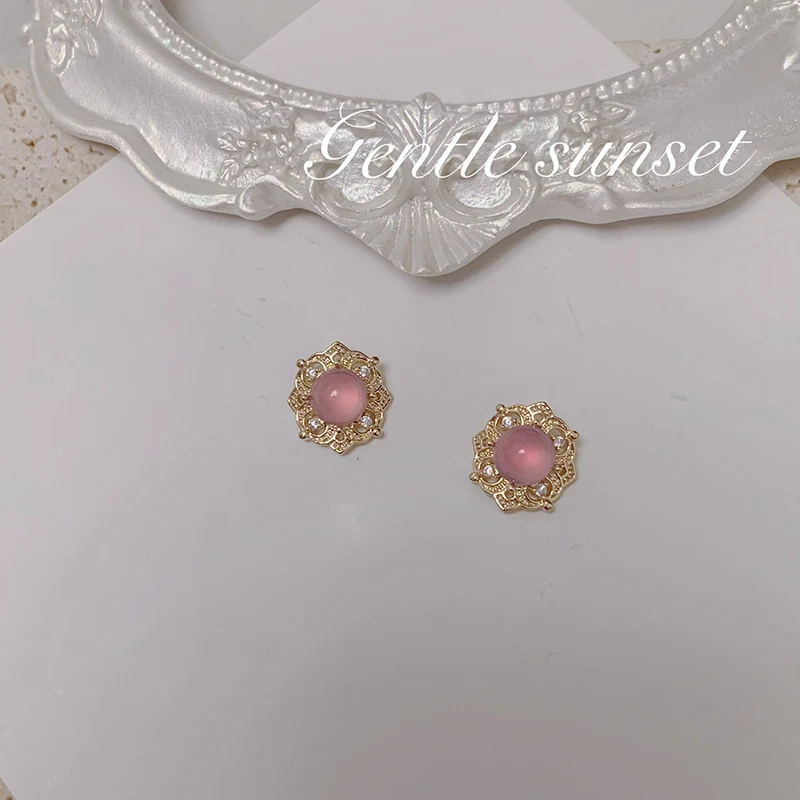 1개 임페리얼 엘레강스 네일 참, 오팔 & 지르코니아 중국 궁전 스타일 럭셔리 네일 액세서리