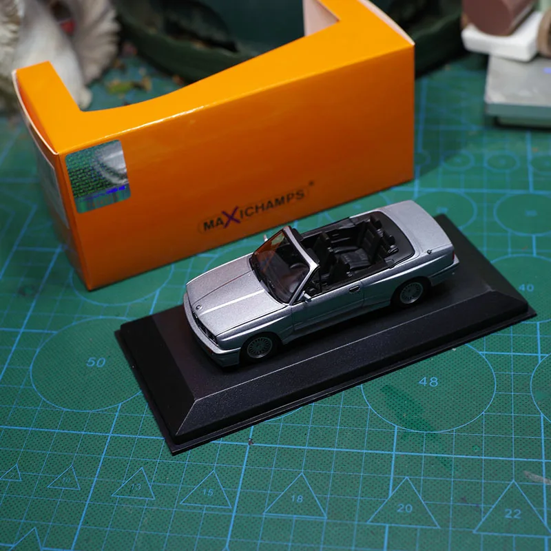 

1/43 Scale M3 E30 1986 Convertible Alloy Car Model