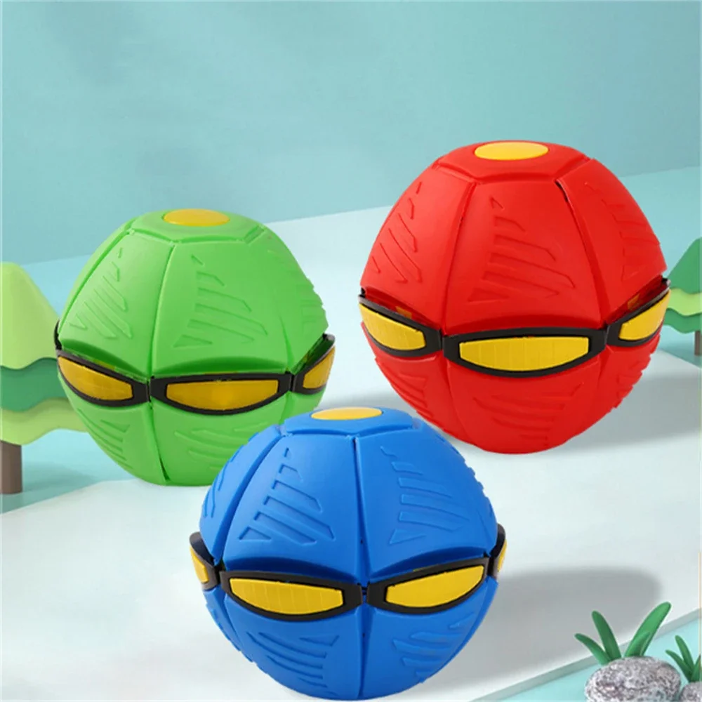 Pet Interactive Flying Saucer Ball Outdoor Magic Durable Soft Rubber Funny Interactive Throwing Ball Dog Toy Flying Saucer Balls