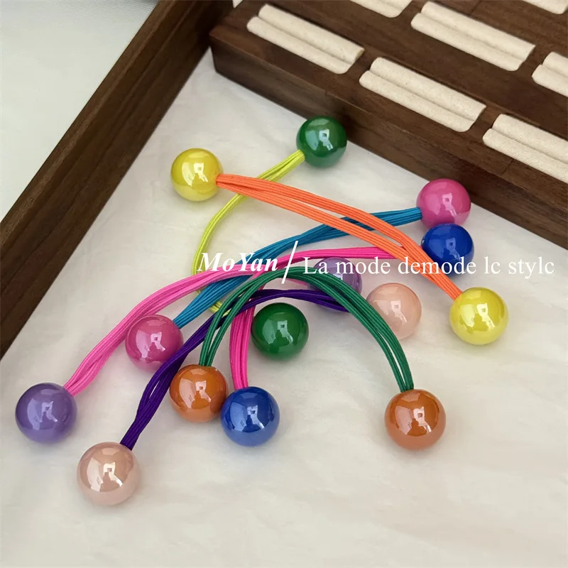 Hair tie in different colors