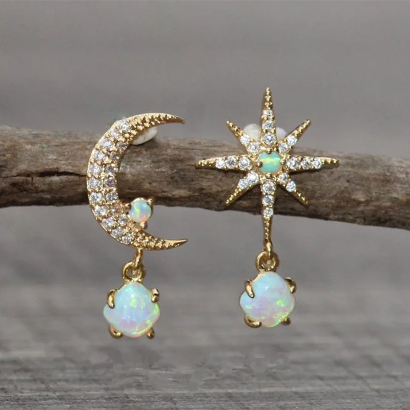 

2023 Tiny Opal Moon & Star Earrings Asymmetric Star White Fire Opal Stud Earring Petite Minimalist Earrings for Women Jewelry