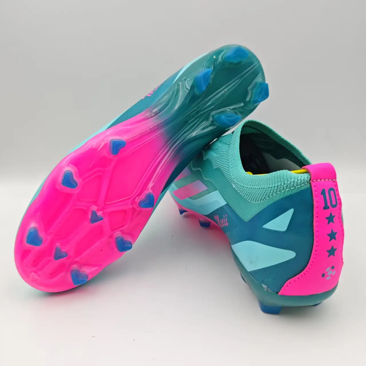 Original New Men Soccer Shoes Studded Professional Society Women Football Boots Unisex Non Slip Cleat Comfortable Football Shoes 4