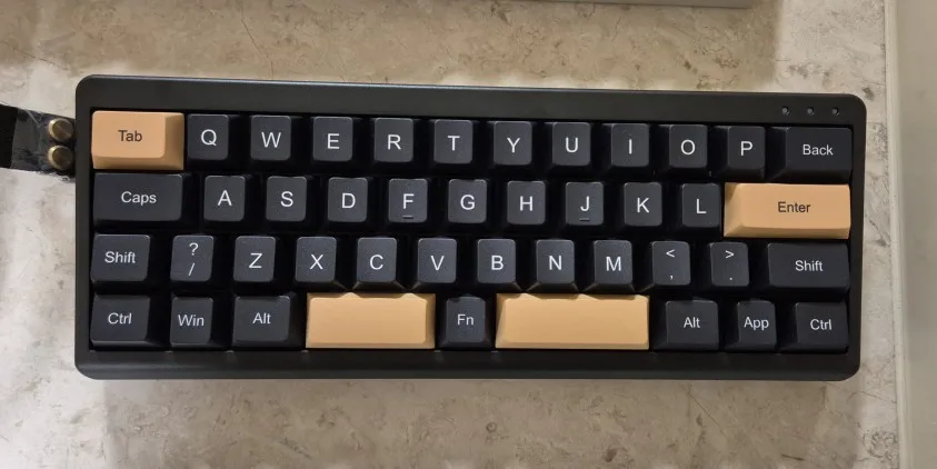 EPOMAKER TH40 QMK/VIA 超小型 40% レイアウト ホットスワップ対応