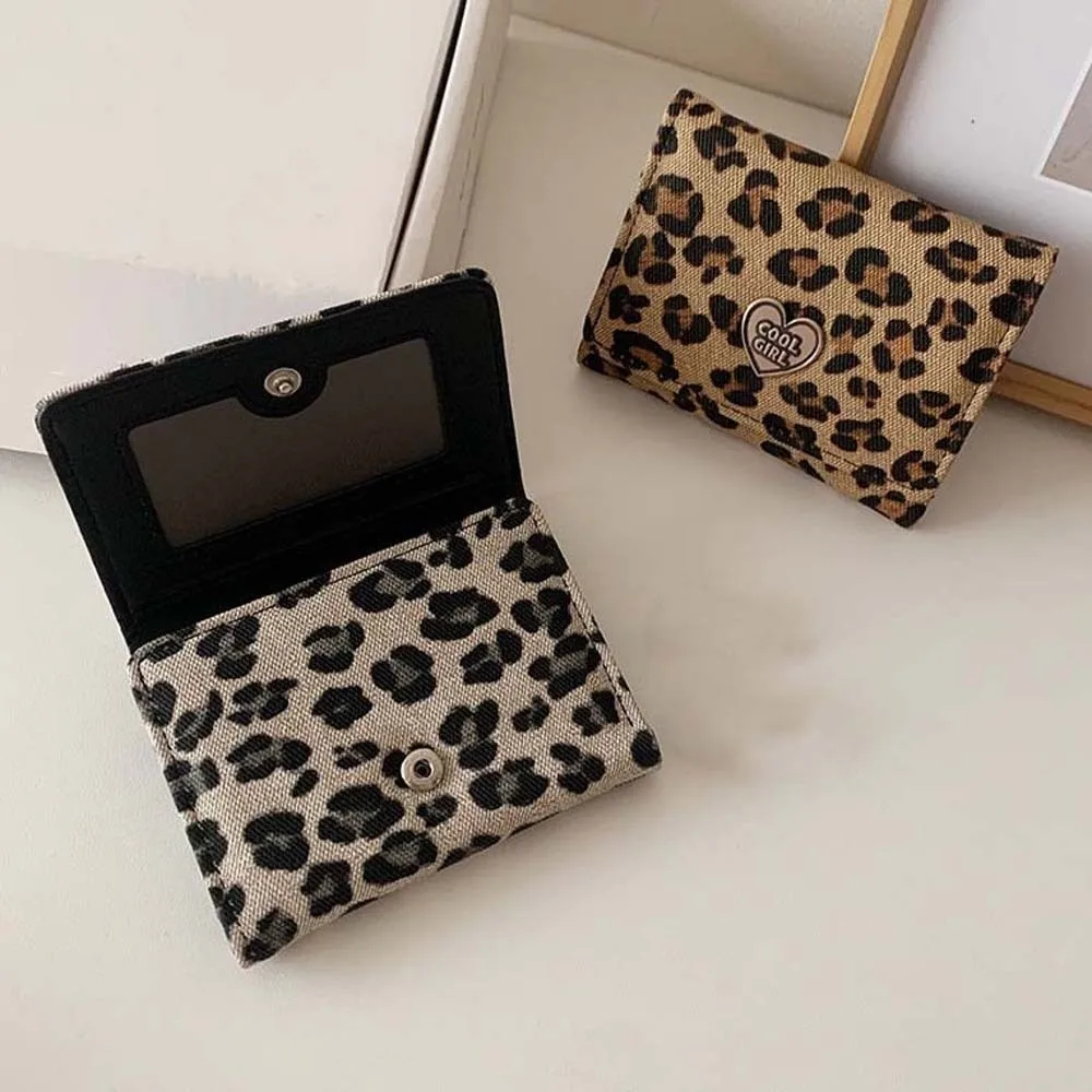Neue tragbare Geldbörse mit Leopardenmuster für Damen, Münzbeutel, Textur, Mini-Kurzgeldbörse, klassischer koreanischer Stil, dreifach gefaltete Kartentasche – Detail 4