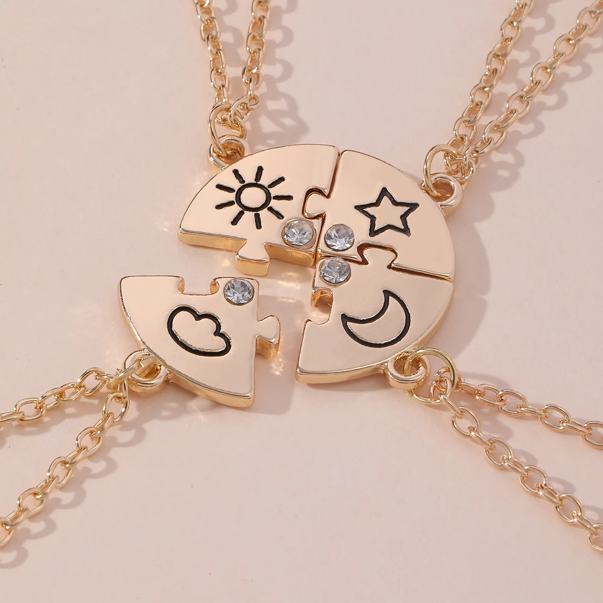 

Set Of 4 Sun Moon Star Cloud Puzzle Round Necklace Gold Best Friends Choker BFF Jewelry For Bestie Sibling Friendship Gift