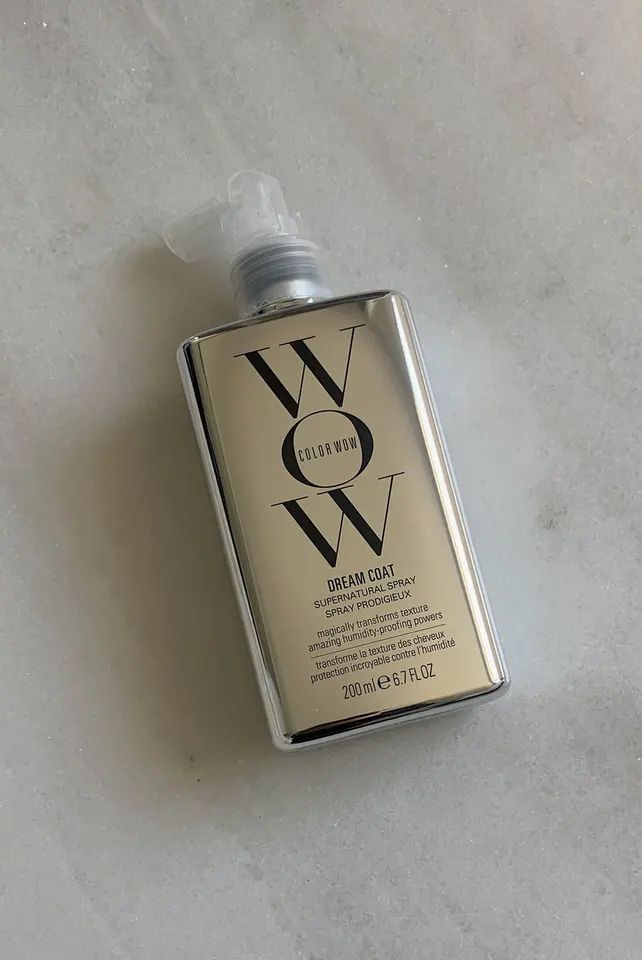 Powerful Ultra Moisturising Anti Frizz Hair Spray