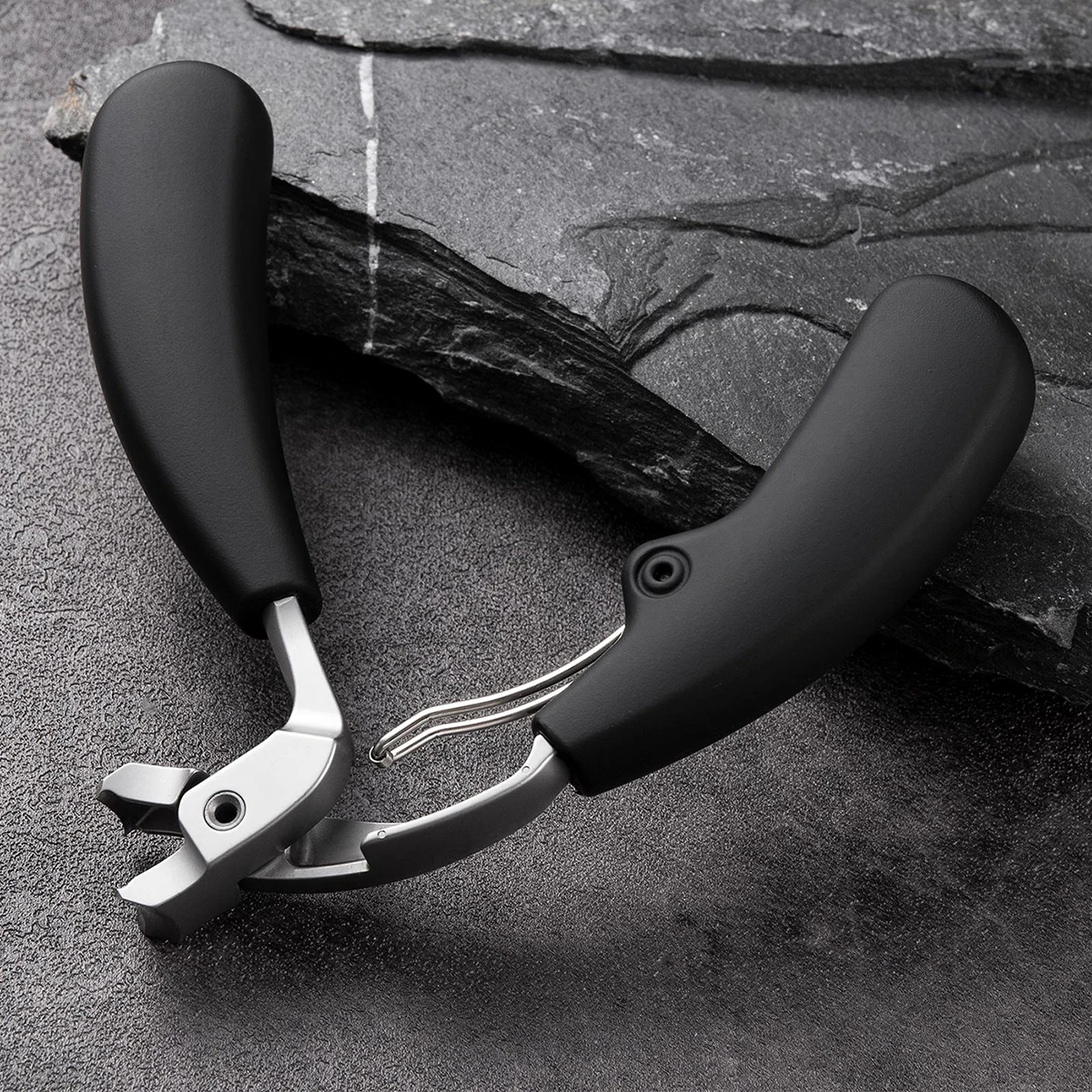 1Pcs Curved nail clippers with large opening three times anti-splash storage Nail clippers for the elderly thick toenails