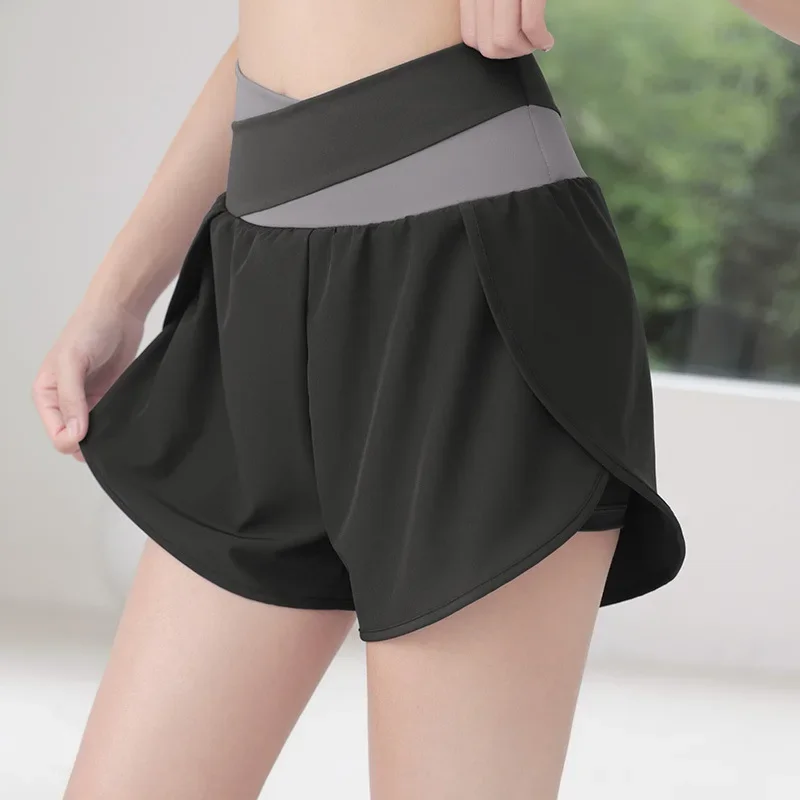 

Summer color women running fitness breathable quick dry side pocket anti-slip fake two yoga shorts