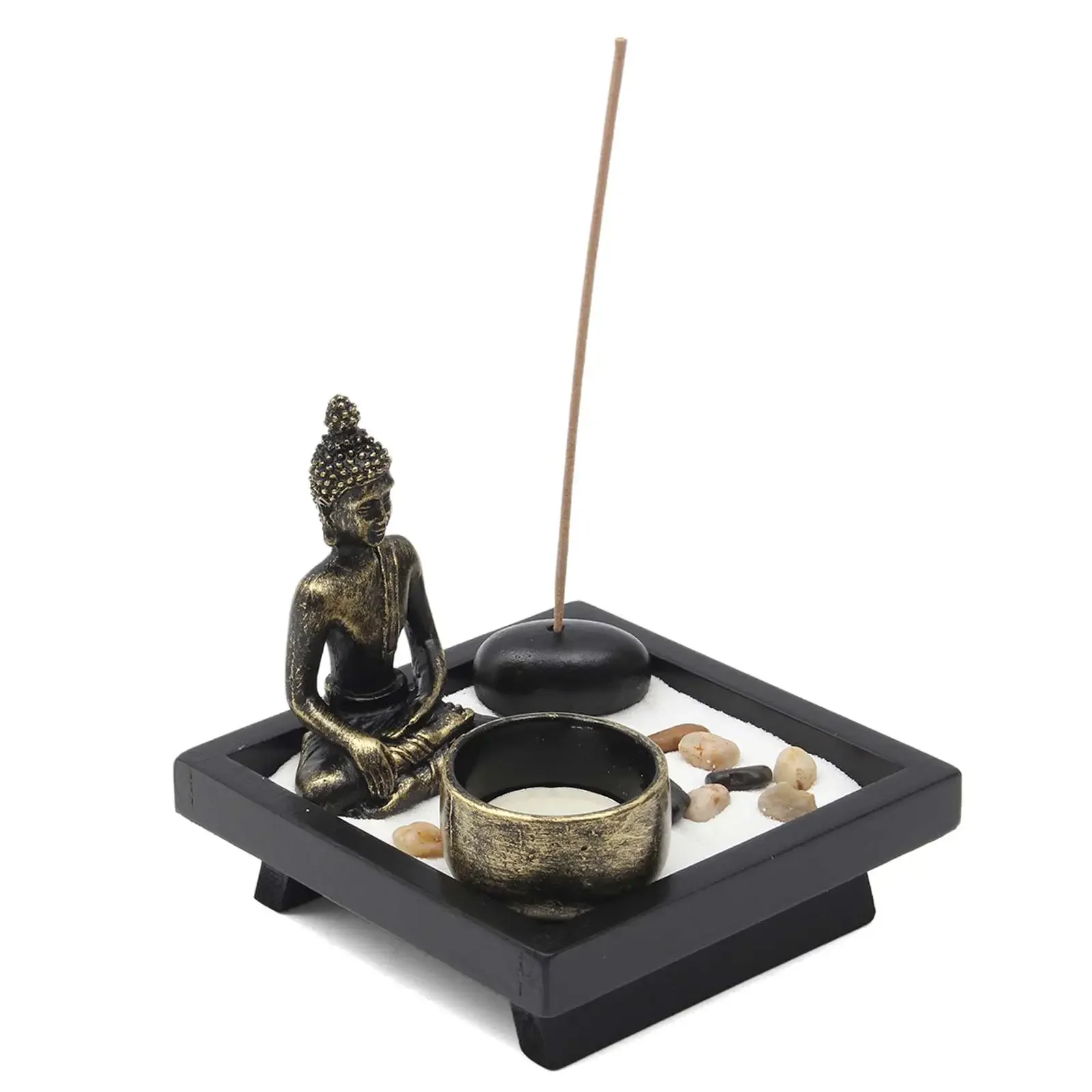 Statuetta Di Un Buddha Di Risata Con Le Pietre E Una Candela, Su Un