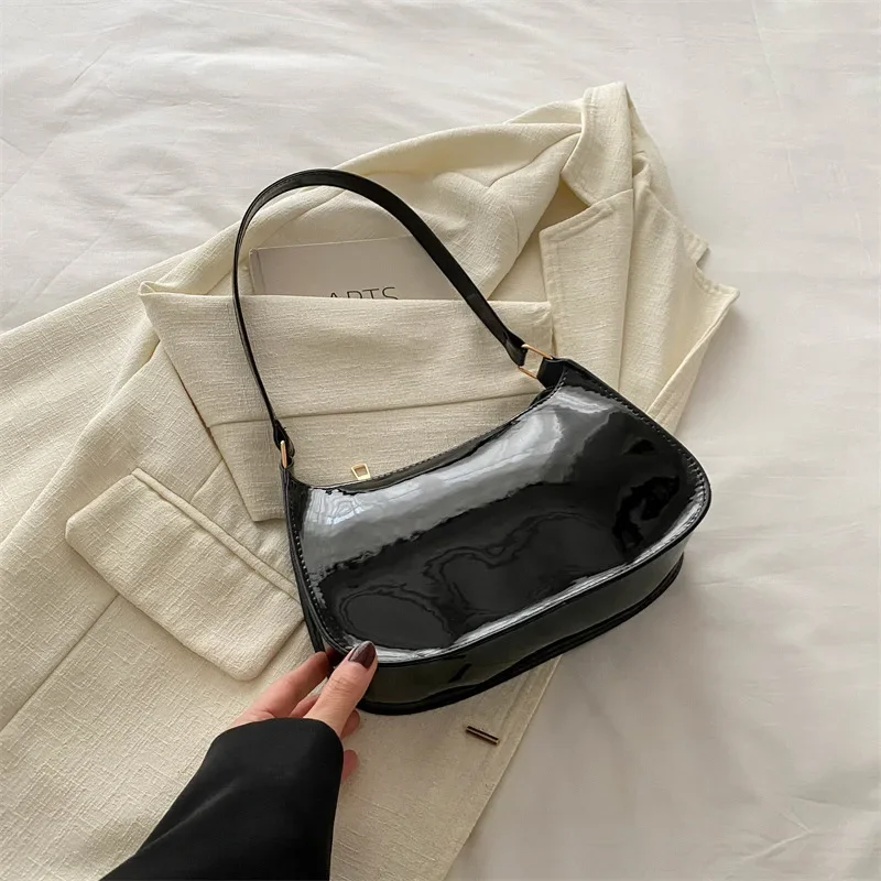 Fashion Retro Patent Leather Glossy Shoulder Bag Solid Color Women's Handbags Casual Brand Designer Underarm Bag 숄더백