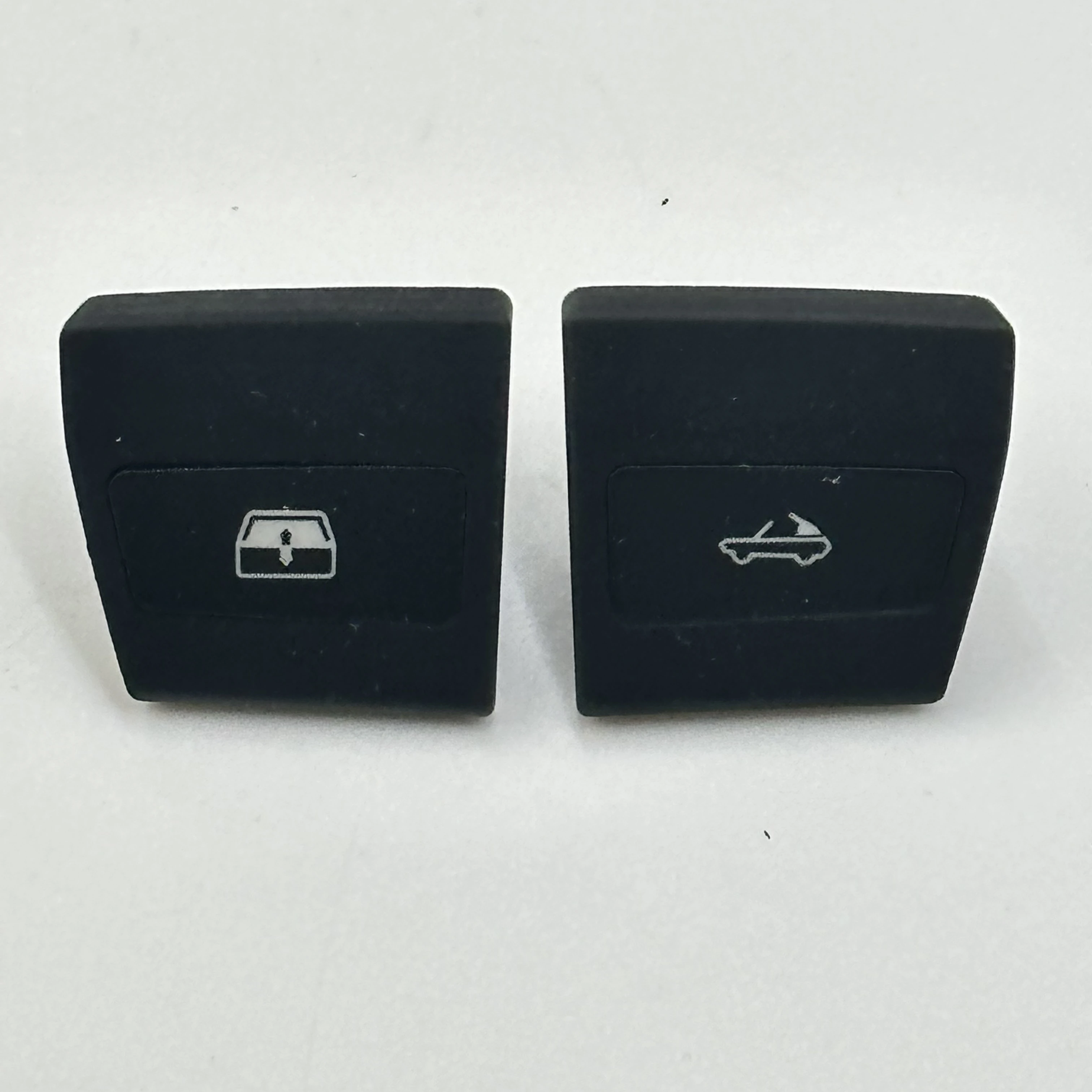 2Pcs Convertible Switch Button Left Right 83532800,84047800 For Ferrari 488 For Spider 3.9L 84047800 For Ferrari 488