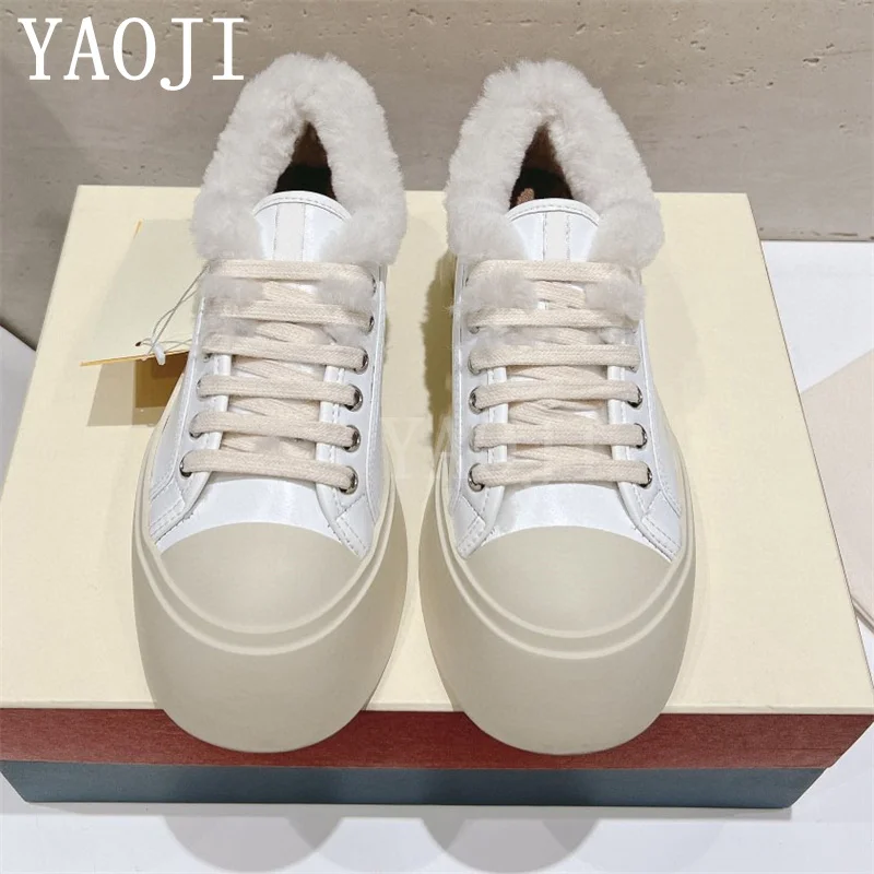 

Autumn Winter Round Toe Real Leather Flat Shoes Women Thick Sole Versatile Loafers Shallow Mouth Short Plush Lining Warm Shoes
