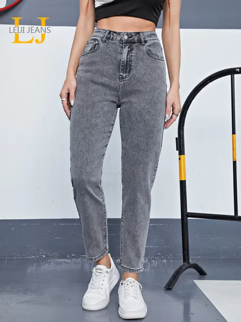 Curvy Woman's Gray Jeans: Winter Casual Trouser