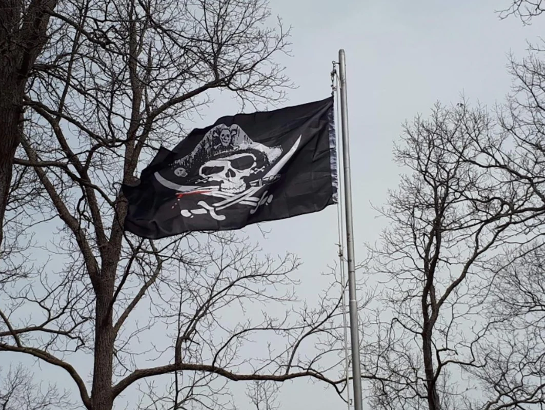 

JOLLY ROGER 60x90cm/90x150cm Big Skull Pirate Flag Red Bandana Bones Double Knife Skull Pirate Cross Skull Decorate Banner