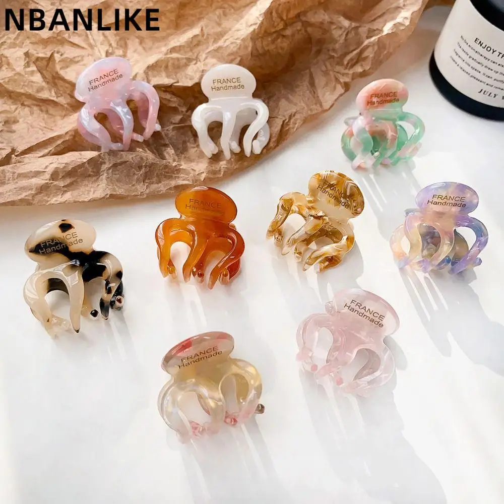 

Korean Retro Mini Hollow Out Hair Claw Temperament Acetate Hair Clips Shark Clip Hair Accessories
