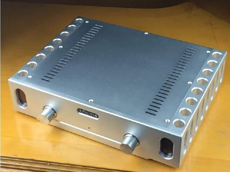 

Усилитель мощности WEILIANG AUDIO deluxe 933