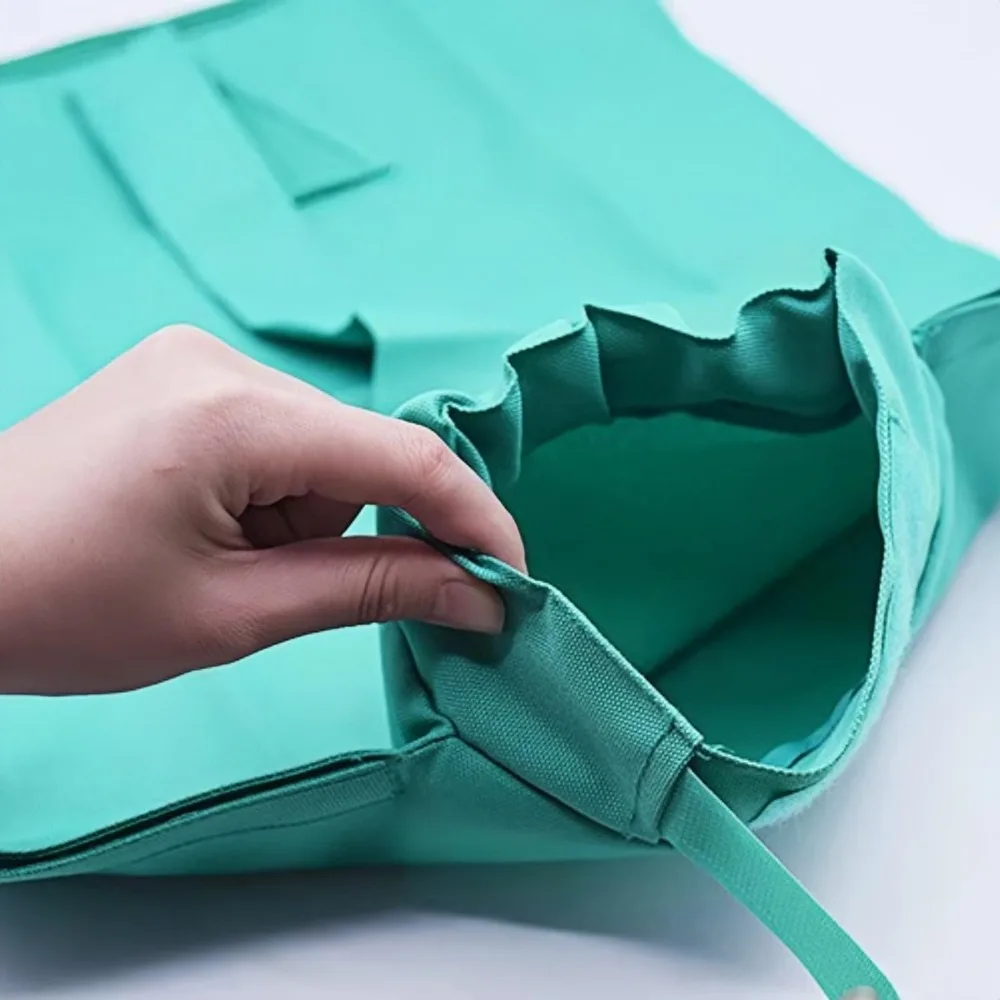 Anti-Scratching Cat Carrier Pouch Folds Tote Design Pet Shoulder Bag Breathable Washable Cat Carrier Bag for Nail Trimming