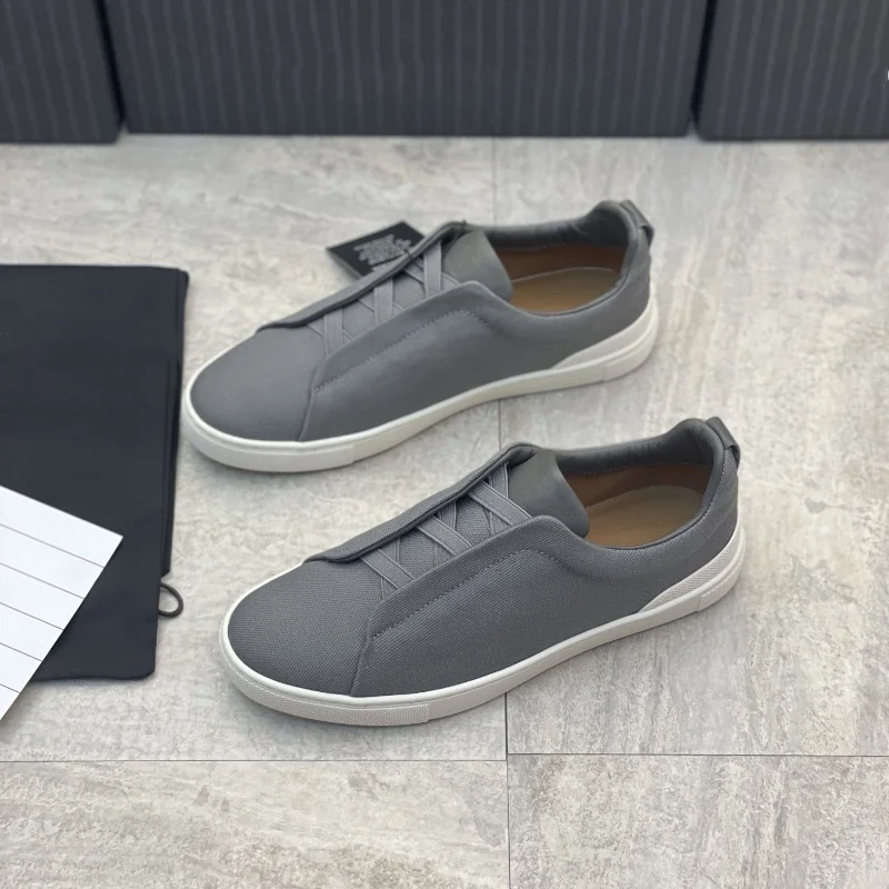 24 casual and fashionable fabric patchwork cowhide non slip shoes, simple and versatile Korean soft sole breathable single shoe