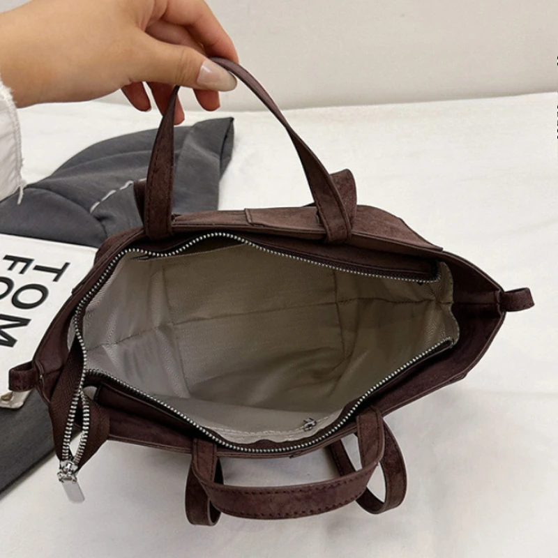 2025 Luxury Designer Crossbody Tote Small PU Leather Shoulder Bag for Women Female Brand Retro New Handbags and Purses Tote Bag 4