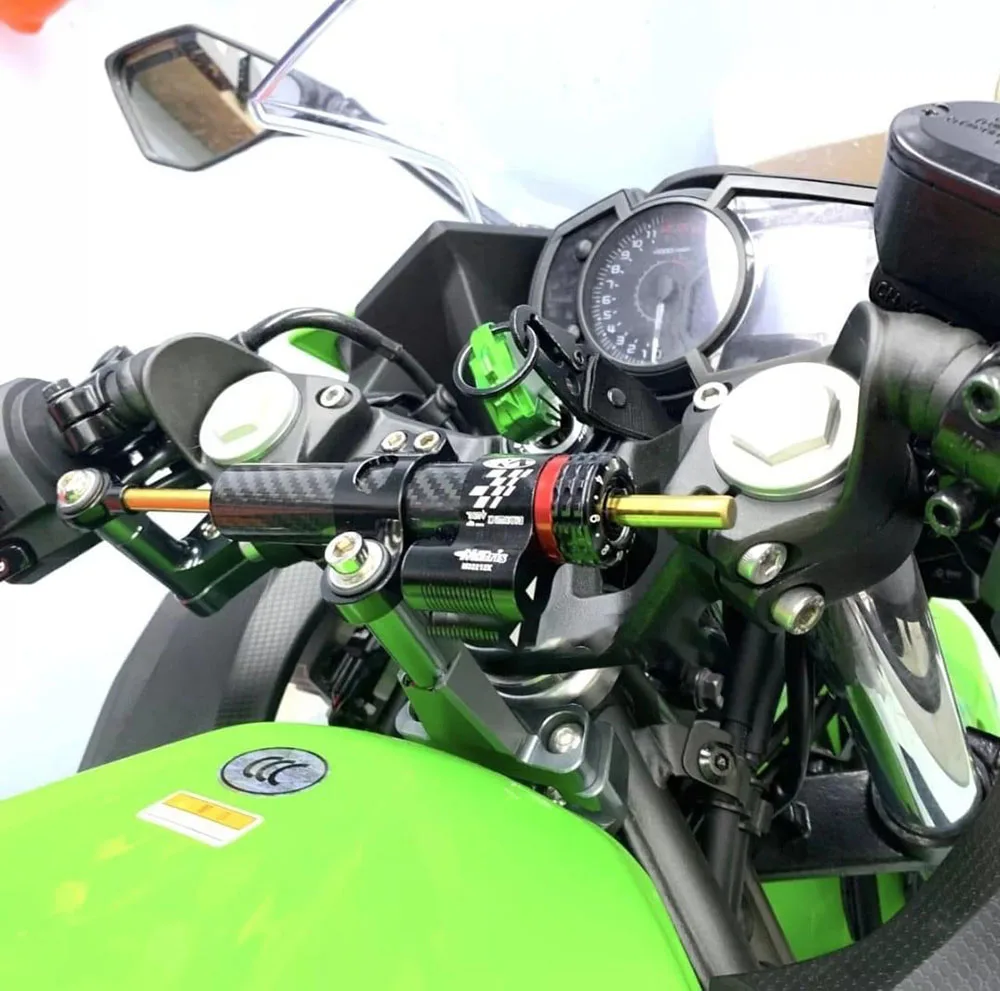 S.H.Figuarts（真骨彫製法） ウルトラマン　未開封、未使用新品 ZX4R ZX4RR 2020~2024 CNCアルミニウム合金アクセサリーに適合