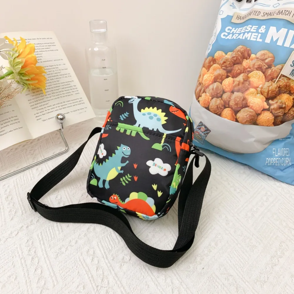 Cartoon Männer Frauen Dinosaurier Umhängetaschen Leinwand Tasche Make-up Tasche Telefon Tasche Kosmetik tasche Hüft tasche Brusttasche – Detail 12