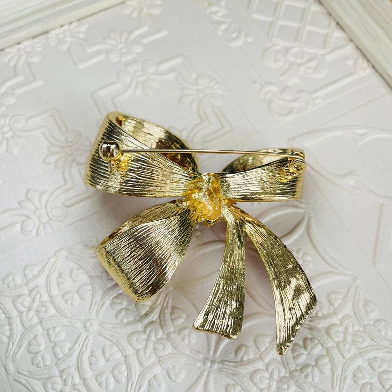 New Bow Brooch Transparent Red Enamel Color Brooch Retro Palace Style Girls' Clothing Accessories Pins