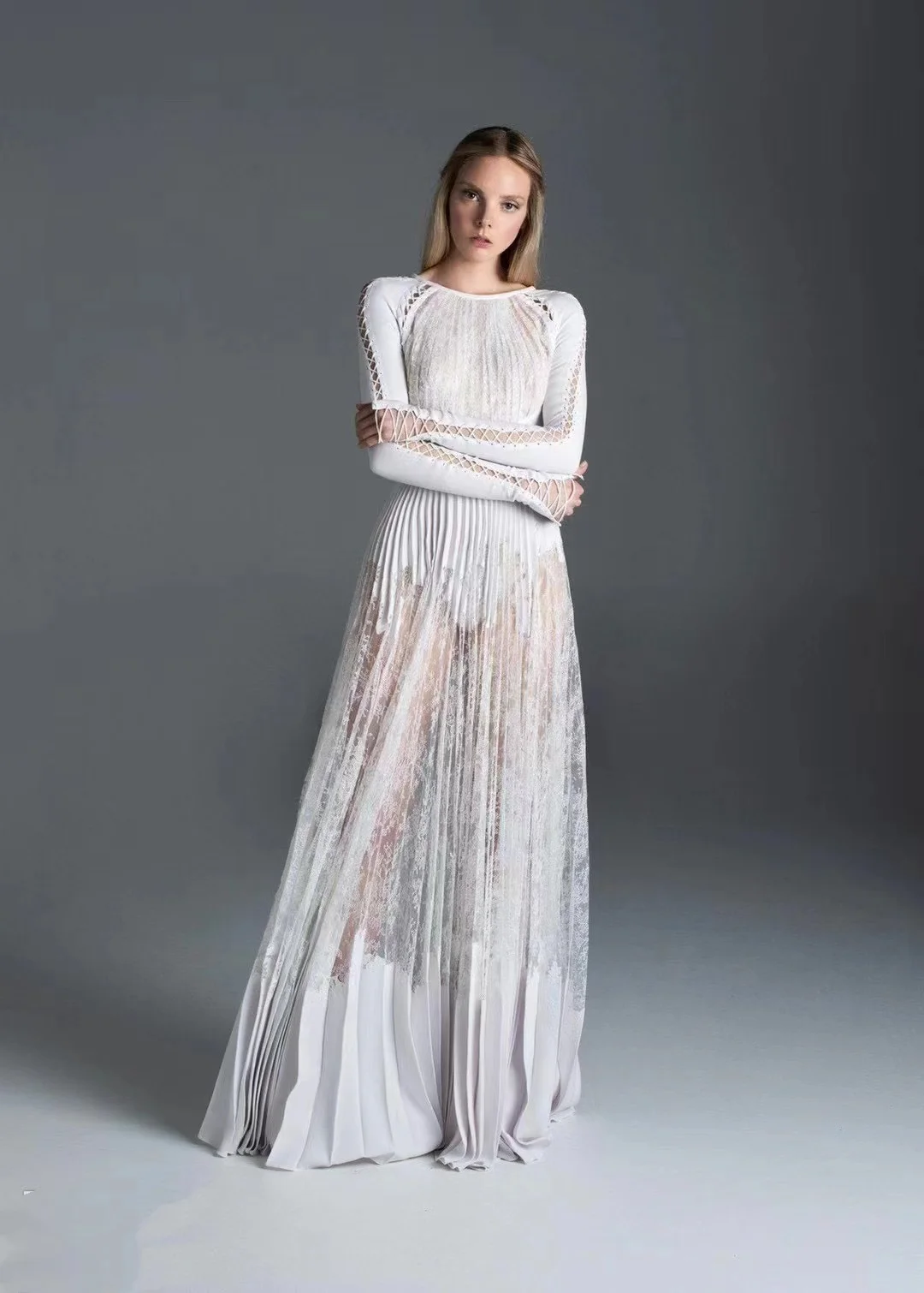 

2022 autumn fashion light familiar chic stitching lace hollow long sleeve dress