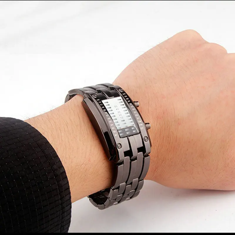 Men's Simple Design LED Digital Display Watch Hiking Boys Electronic Alloy Wristwatch Sport Decoration Accessory Birthday Gift