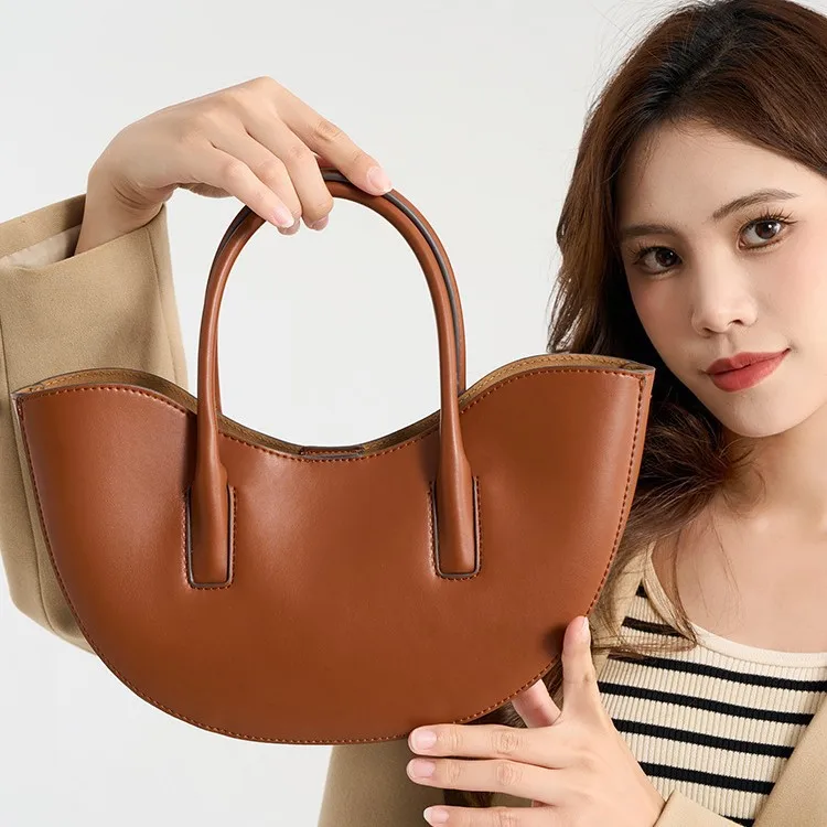 Retro Saddle Bag PU Leather Shoulder Bags For Women Simple Ladies Crossbody Bag Designer Hobo Handbags For Leisure Shopping