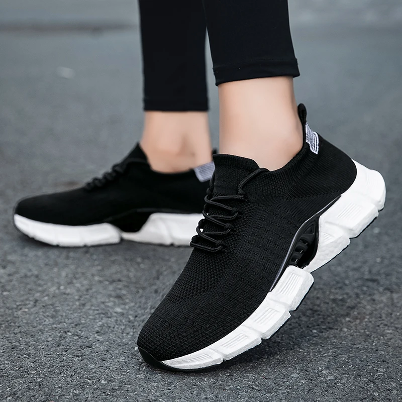 Description Picture 5 of itemCasual Comfy Walking Unisex Sports Shoes Outdoor Lightweight Running Shoes for Men Original Fashion Trendy Tennis Women Sneakers