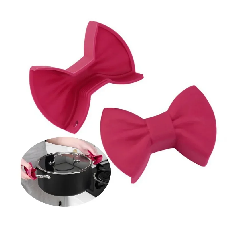 2pcs Silicone Oven Mitts Creative Bow Shape Oven Gloves Heat Resistant Pot Holders for Cooking Mini Oven Gloves Kitchen Tool Hot