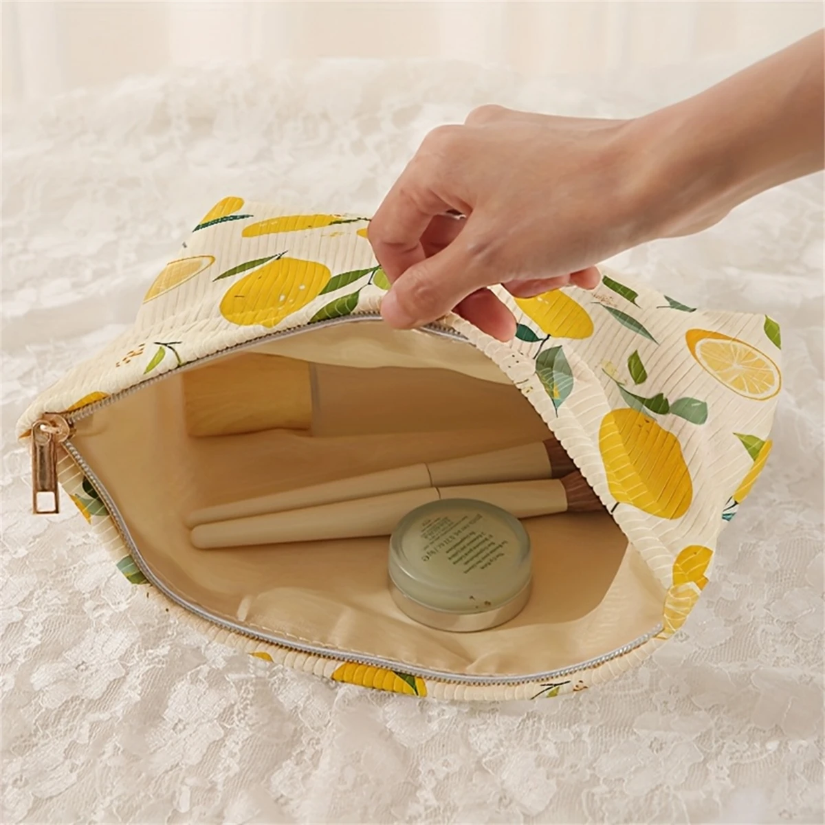 Minimally designed floral printed corduroy zipper makeup bag, lightweight and multifunctional cosmetic storage bag
