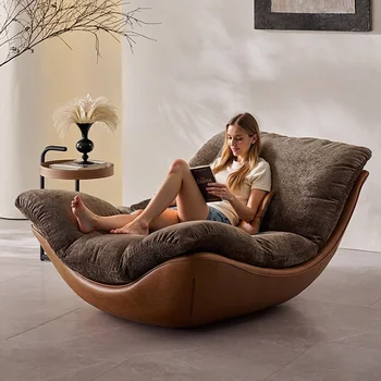 Minimalist Leather Lounge Chair 1