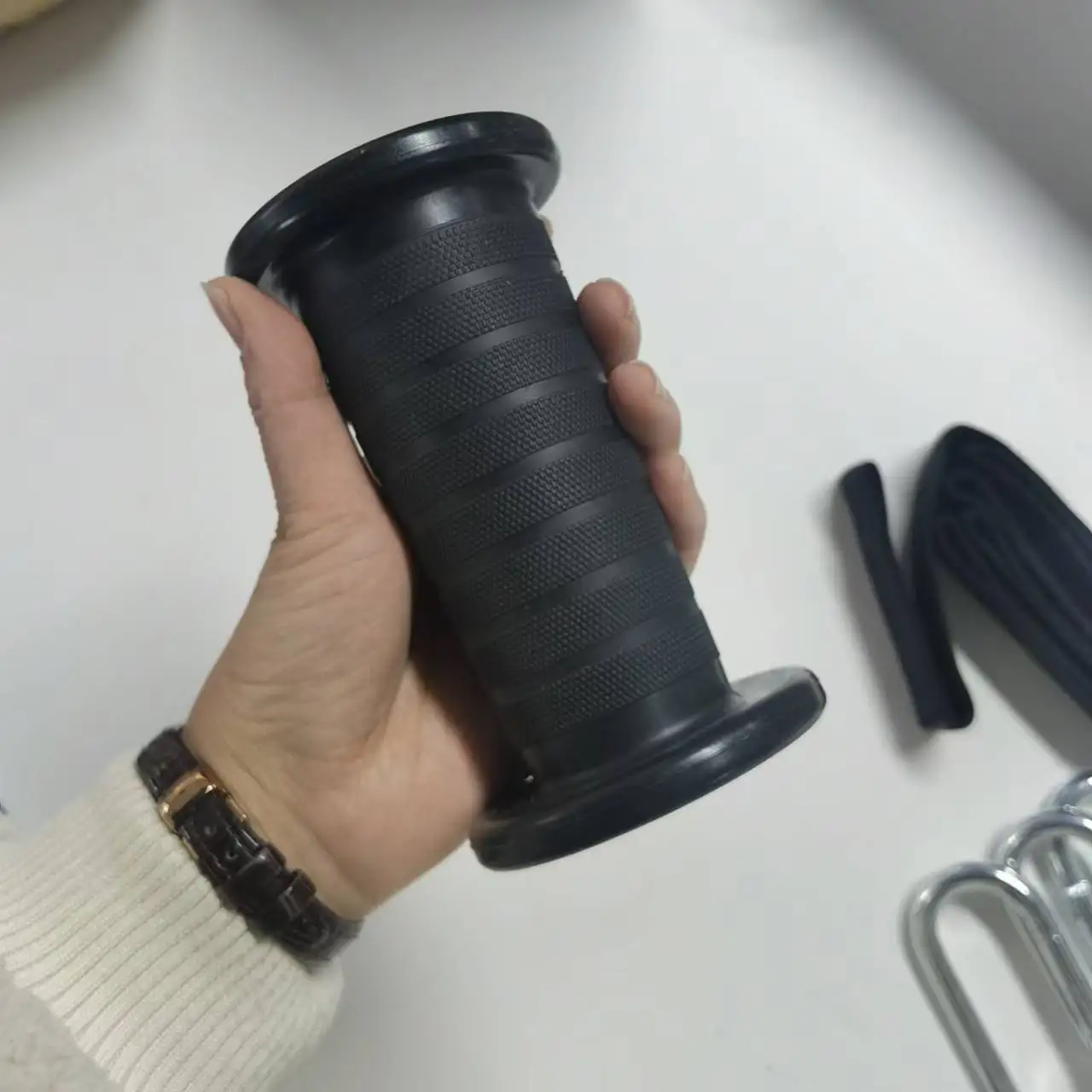 1 Pair Cone Non Slip Aluminum Metal Handles Biceps Flexion And Triceps Downward Pressure Fitness Handl home gym Equipment