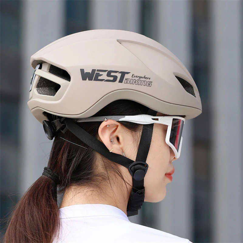 WEST BIKING Ultralight Bike Helmet Integrally-molded Outdoor Sport Cycling Helmet Men Women Adjustable Safety Cap With Taillight