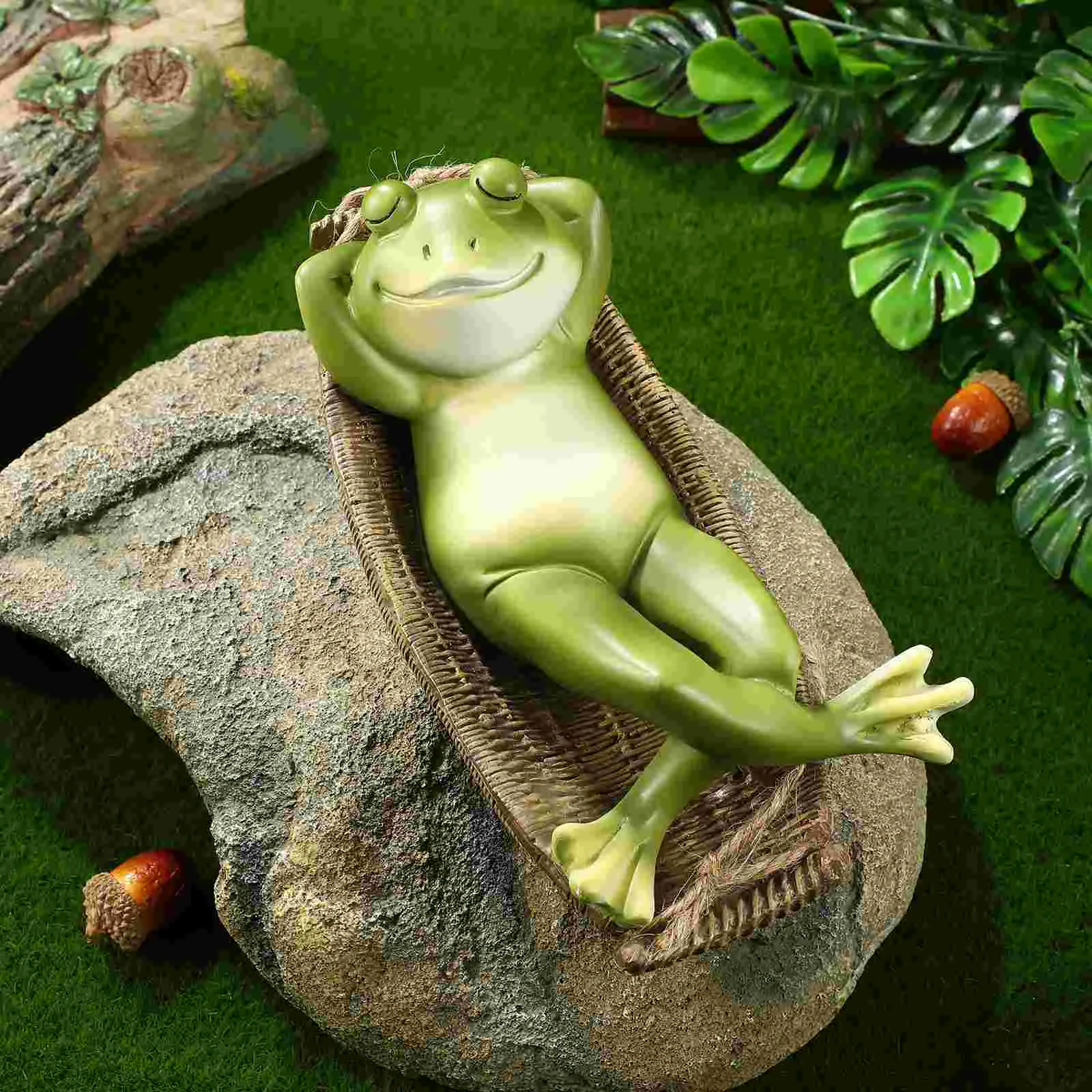 

Swing Frog Statue Outdoor Yard Ornaments for The Garden Decor Home Sculptures Animal Figurine outside