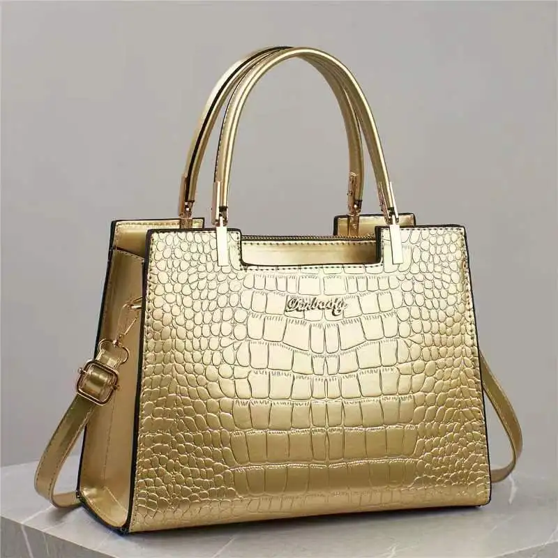 【SALE】MEDIUM CROCODILE-PRINT CALFSKIN SHOPPER Shiny crocodile print high-quality women's handbag shoulder