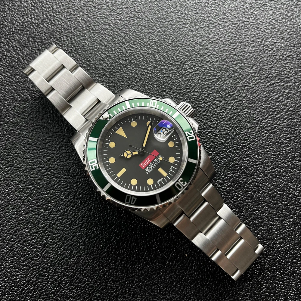 

40MM S Logo Retro Men's Refined steel Watch With Sapphire Glass Japanese NH35 Movement Green Luminous Watch Customization