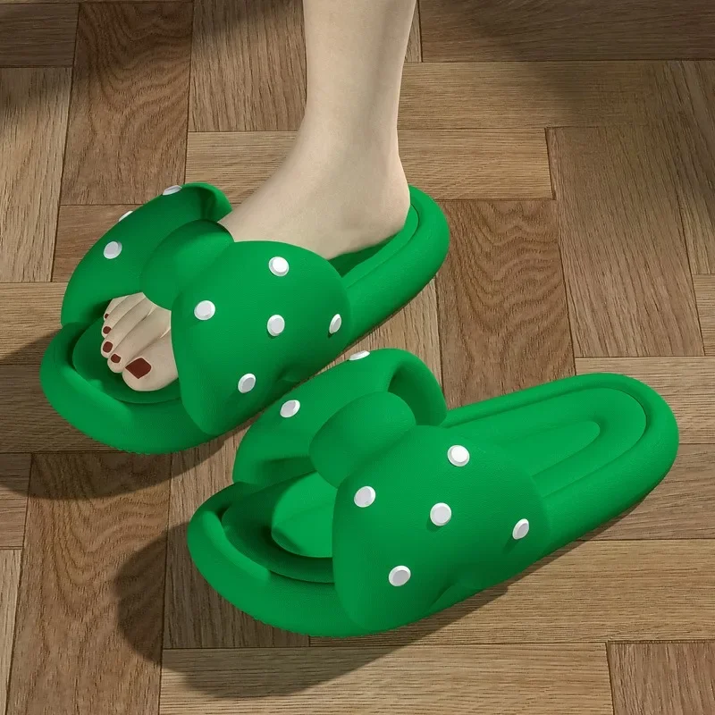 Zapatillas negras de interior bonitas de verano EVA, Sandalias de plataforma antideslizantes para baño, zapatos exteriores suaves y duraderos con lazo rosa
