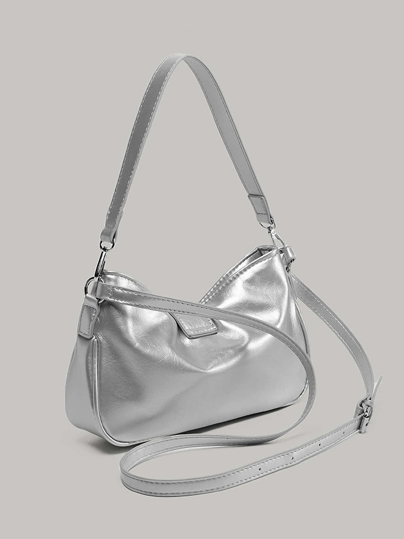 حقيبة كتف أنيقة وعصرية على طراز الفتيات، تتميز بتص...