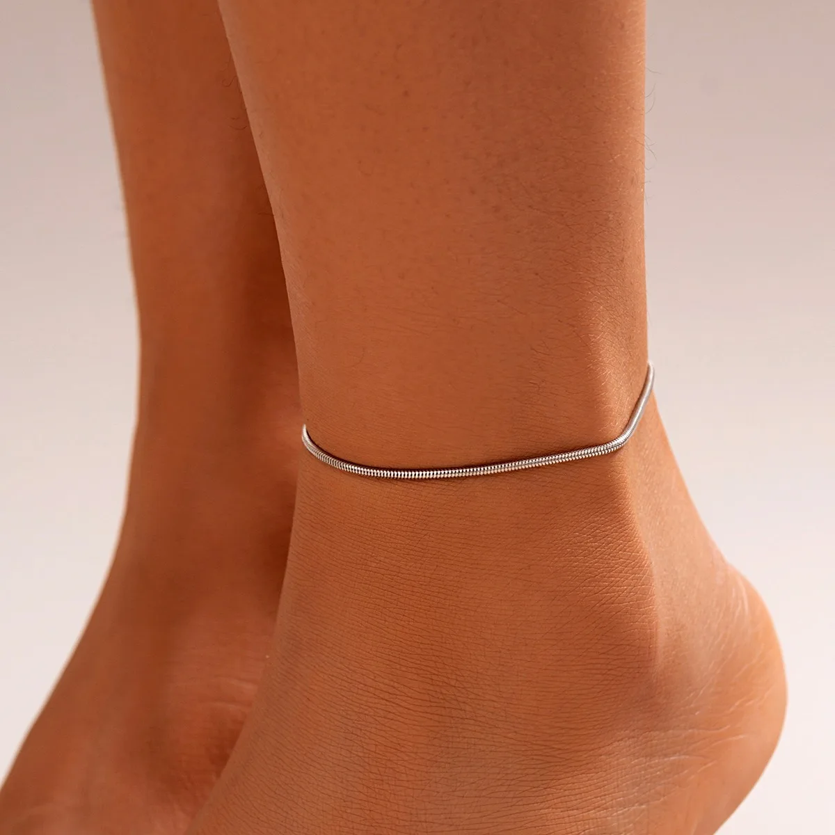 Silver Anklet Bracelet Ankle Chains Cubic Zirconia Anklet Beads Anklet Fashion Accessories Simple Style Round Bone Chain Stainless Steel Golden and Silvery Snake Bone Chain Y2k Beach Party Women Jewelry