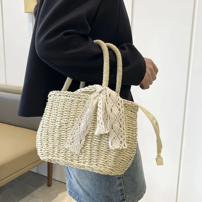Women Handbags Straw Rattan Woven Crossbody Bag Summer Bohemia Beach Tassel Design Basket Bag Fashion Shoulder Messenger Bag