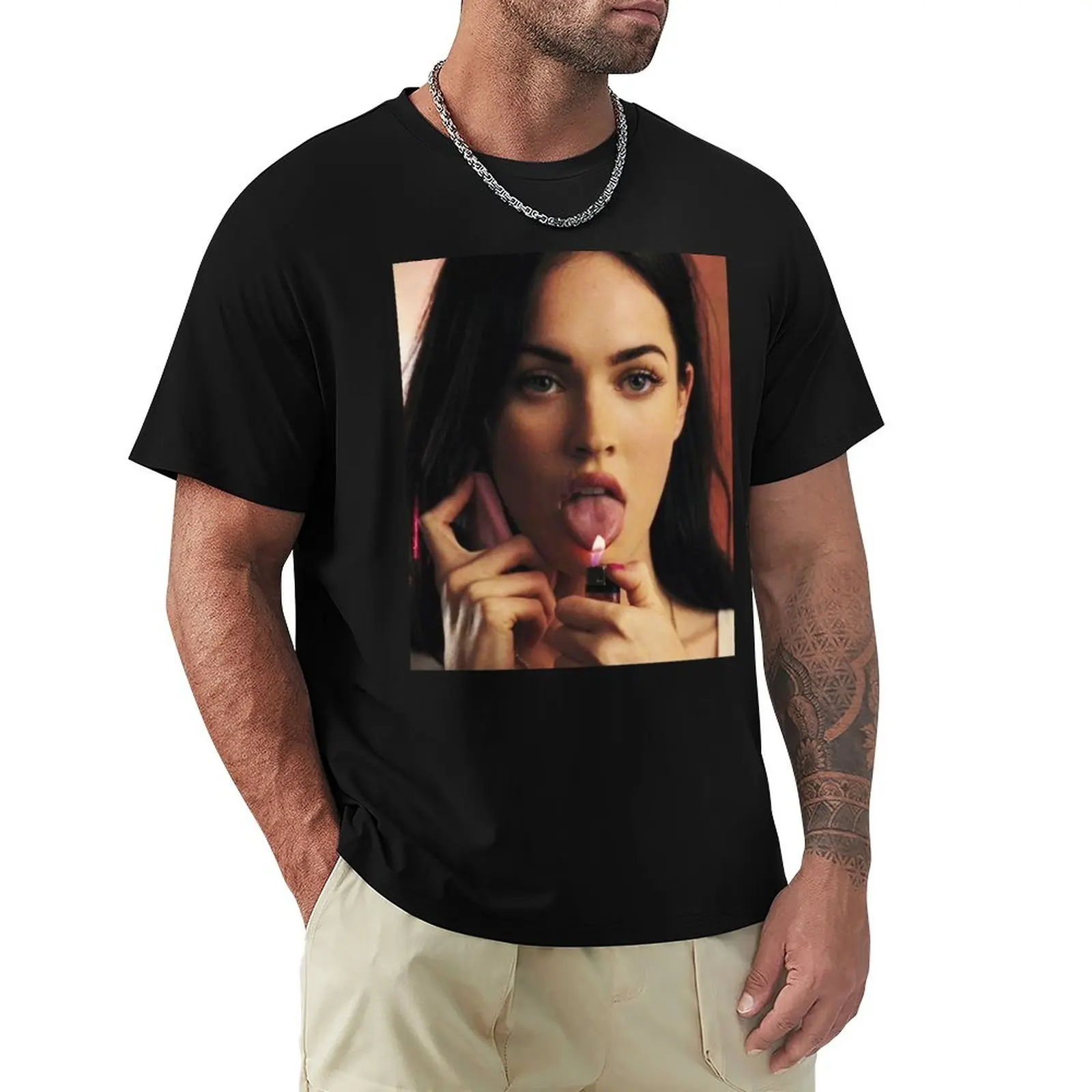 

MEGAN FOX LIGHTER T-Shirt customizeds new edition anime designer t shirt men