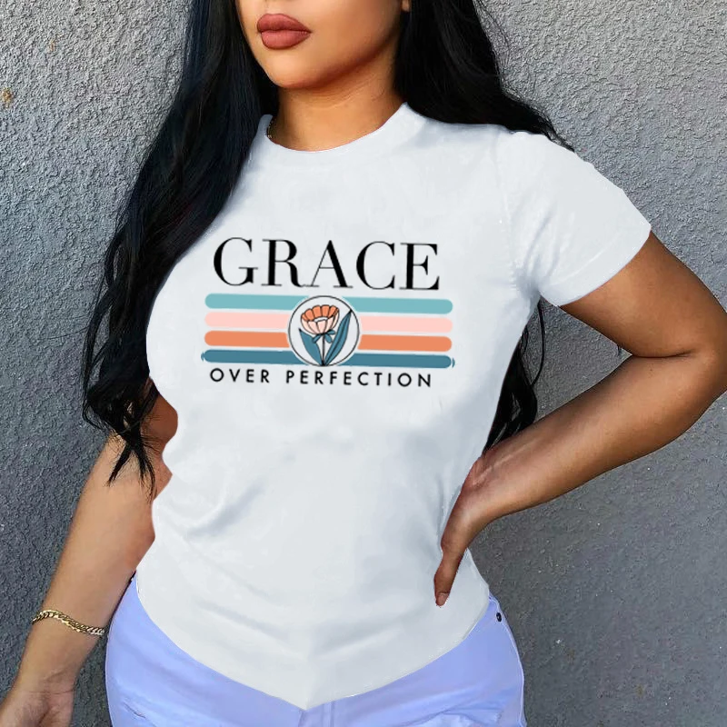 

Retro Floral Printed Women T Shirts Grace Over Perfection Religious Lady T-shirt Vintage Inspirational Graphic Tee Aesthetic Top
