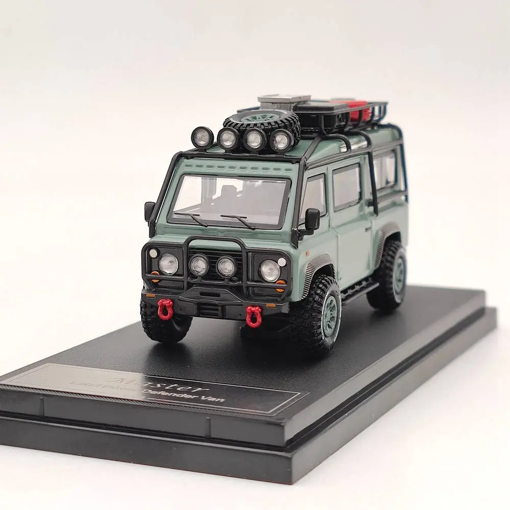 1:64 Master Defender 110 Van Camp Gulf Diecast Toys Car Models Miniature Hobby Gifts Collectible