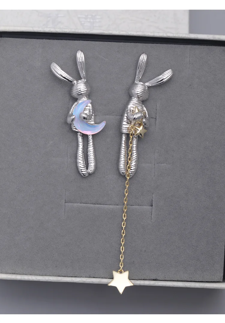 Moon Bunny Asymmetrical Earrings S21844c57256d439f95e398dc3d78d08ez