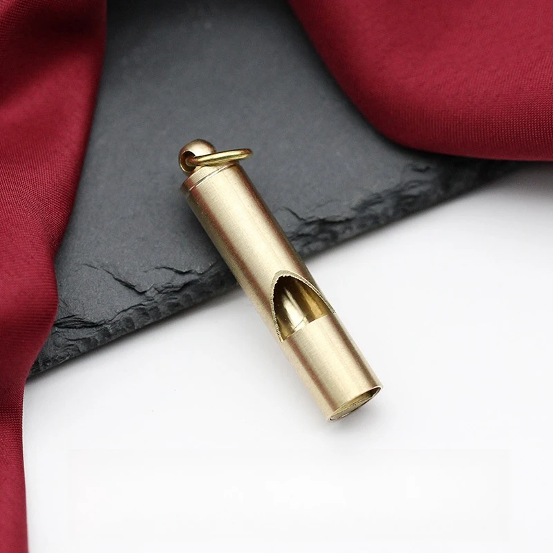 Brass whistles Outdoor survival kit keychain pendant can sound portable race whistle mountain training faucet whistle