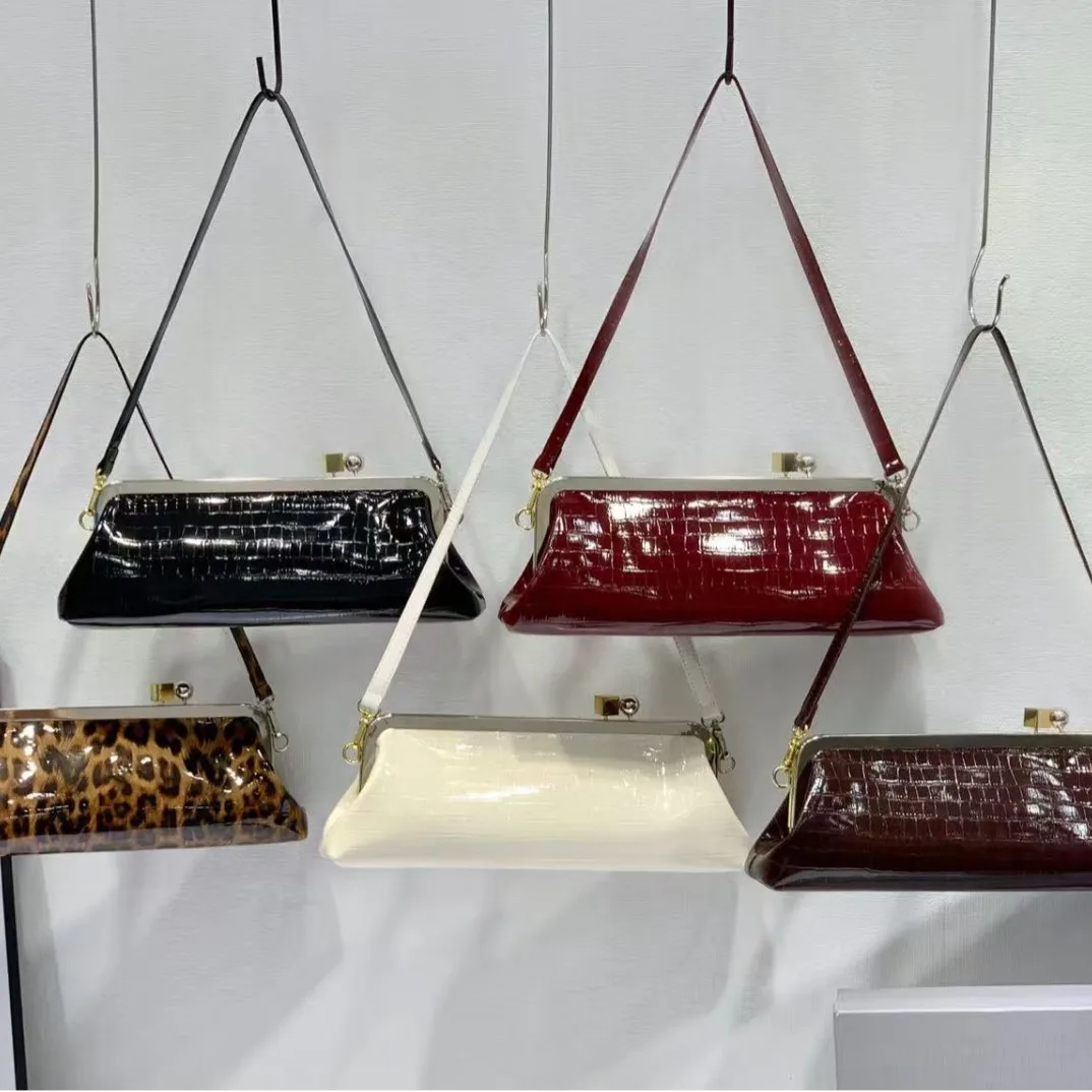 2025 Women's Luxury Top Handle Underarm Bag New Fashionable Designer Shoulder Handbags Crossbody Bag Evening Clutch