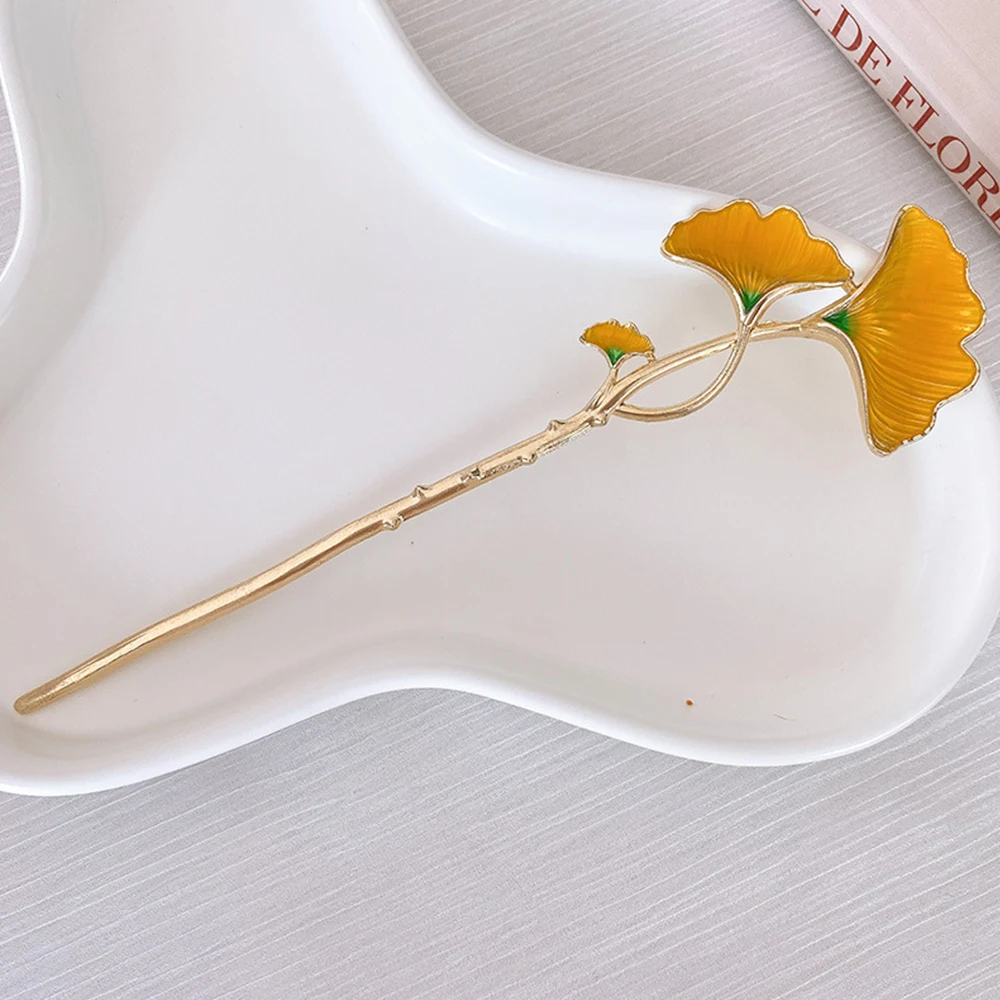 

Women Girls Hair Fork Chopsticks Yellow Ginkgo Leaves Hair Stick Banquet Metal Hairpins Vintage Hair Styling Accessories